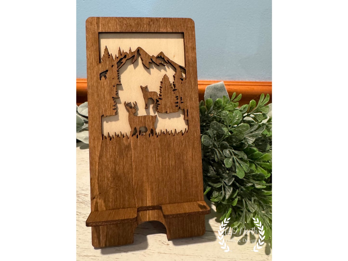 Deer Mountain Scene Wooden Phone Stand